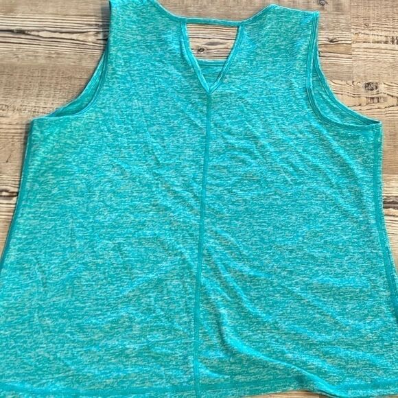 ID IDEOLOGY Women'Essentials Heathered Keyhole-Back Tank Top shirt tropical surf - Picture 7 of 13